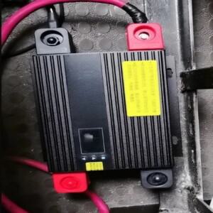 40A DC-DC 충전기 스마트 아이솔레이터 12V/24V 듀얼 배터리 RV 밴 오버랜딩 태양광 오프그리드 시스템용