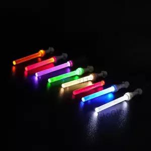 LED 벽돌 액션 피규어 Lightsaber 액세서리 DIY 영화 전사 칼 무기 전쟁 MOC 라이트 블록 부품 를위한