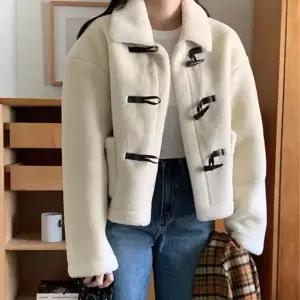 부클 양털 더플 숏자켓 여성 겨울 데일리 따뜻한 아우터
