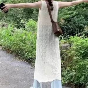 여성 휴가철 레이어드룩 시스루 트임 롱 조끼
