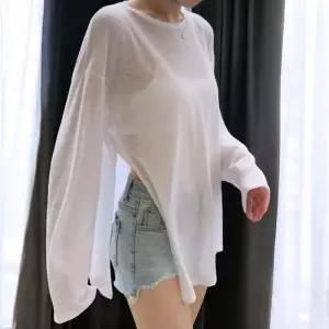 베르 시스루 티셔츠 사이드 트임 티 여성 시원한티 바캉스룩
