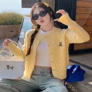 가디건 카디건 CD 아우터 여성 4컬러 긴팔 곰돌이 자수 하트단추 꽈배기