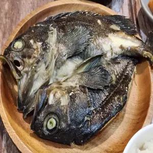수앤서C 반건조생선 손질우럭 국내산 반건조 우럭 1마리 손질 생선 빠른 배송