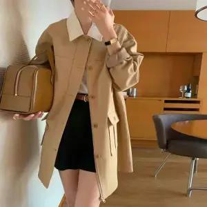 [하프클럽/에이시크]카라 배색 빅 포켓 트렌치코트 C25AJK009