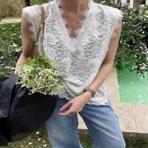 뷔스티에 시스루 펀칭 블라우스 여행 민소매 레이스 휴양지