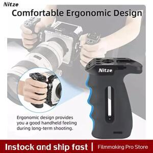 왼쪽 또는 오른쪽 손잡이를 위아래로 조절할 수 있는 ARRI Rosette가 Nitze 측면 핸들 카메라