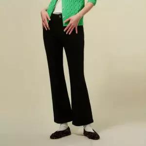[국내백화점 매장정품] 빈폴 BEANPOLE LADIES [Essential] 부츠컷 데님 팬츠 블랙 (BF5321E035) BF5321E035