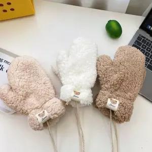 포근한 귀여운 곰돌이 뽀글이 여성 벙어리장갑 끈포함