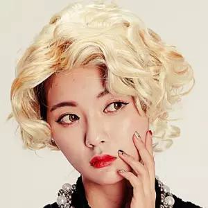 분위기소품 파티용품 할로윈 가발 마릴린먼로 인물 소품 홈파티 61WFH3CVS
