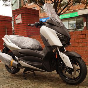 야마하 스쿠터 X-MAX 300 엑스맥스300 ABS 빅스쿠터 / 포르자300