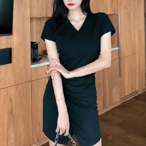 우아한 하객 오피스룩 블랙 여름 격식 코디
