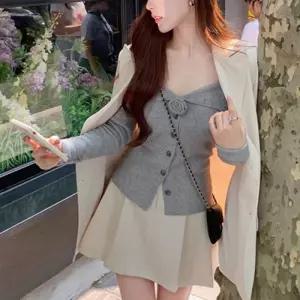 오프숄더 투웨이 플라워 코사지 가디건