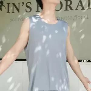[콩심팥심]남성 트레이닝티 반팔티 루즈핏 U넥 홀겹 나시 헬스장 운동복