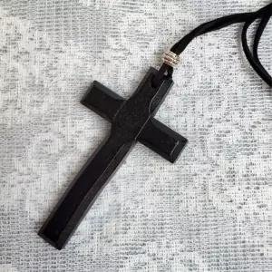 십자가 나무 펜던트 블랙