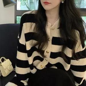 [몽벨리즈]퓨어링스트라이프가디건 mde2301597