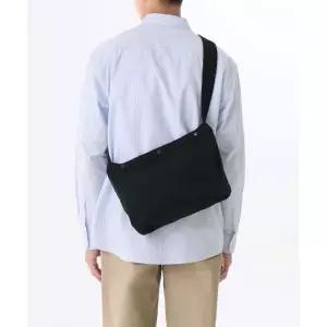 MUSINSA STANDARD 캔버스 뉴스페이퍼 백 [블랙] 138609