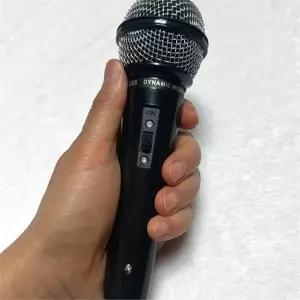 이벤트 마이크 리얼리티 무대용 모형 가짜 마이크 소품 가요제 코스프레 어린이 노래방 행사용 장난감 가상