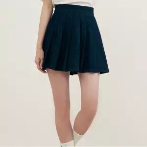 데님 플리츠 스커트 RMWJD24RT1-T 443563 로엠