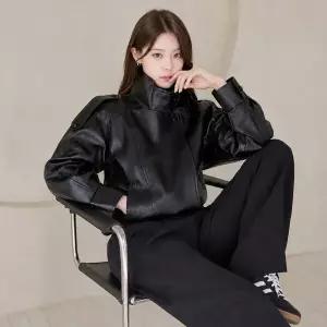 [모리스커밍홈] 시크 하이넥 페이크 레더 점퍼_M2608JP011C
