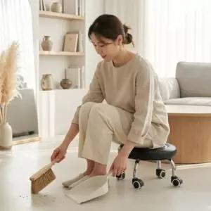 편한집 집안 청소용 이동식 좌식 의자 바닥청소 좌식바퀴의자