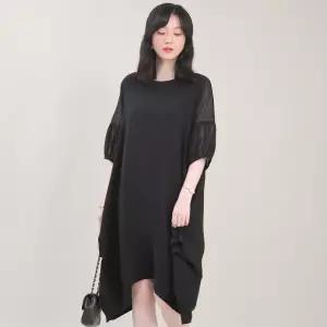 애비뉴투지 엄마옷 에이라인 블랙 얇은 옆주름 여름 라운드 가오리 5부 반팔 쉬폰 시스루 원피스 K08427