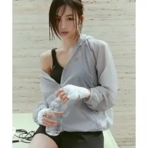 매장정품 CHAMPION 라이트웨이트 나일론 윈드브레이커 Light Grey CHPU261KBJP046LG 288789