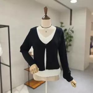 [대구백화점] [멜로디가든]소프트이중배색 니트(M26F8K103)