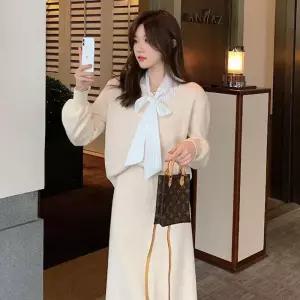 [아우트_6820]뒷트임니트스커트 코디피셜 써니 니트