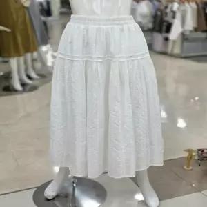 ab.f.z 세이브존09 펀칭 레이스 밴딩스커트  afqz2s311