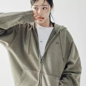 리 리 다이드 라벨 후드 집업 피그먼트 브라운 5282292