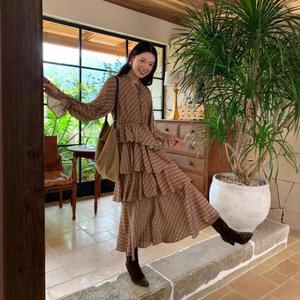 마이진 여성 가을 빈티지 체크 스트랩 프릴 원피스 ADOR