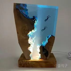 다이버장식품 선물 조명 북유럽 수족관 인테리어 고래 레진 램프 소품 상어 스쿠버 피규어