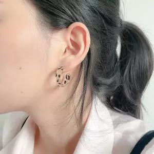 [미라클세븐]신상오픈런 호피 진주 링 6pcs 귀걸이 세트 ver.2 포인트 아이템 은침