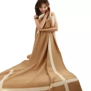블랭킷 차박 기내담요 극세사 아기띠 낮잠이불 캠핑 북유럽 울