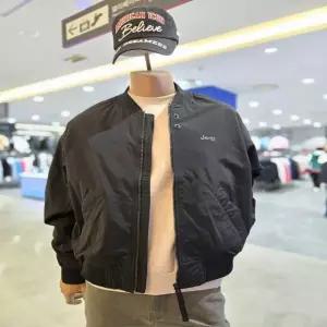 지프 스냅장식 항공 점퍼 JQ1JPU290