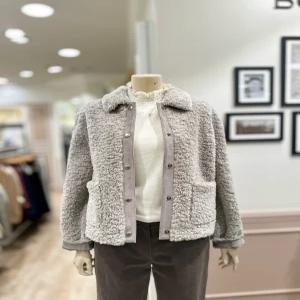 [BCBG]BCBG 썬 쉬르 포우 무스탕 점퍼 B5D9F821