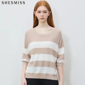[쉬즈미스(SHESMISS)] 밑단 언발란스 스트라이프 반팔 니트 탑 (택가격: 138000원)