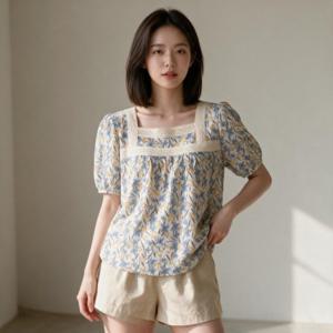 스퀘어넥 티셔츠 반팔 플라워 패턴 여름 데일리룩 봄 나들이 외출복