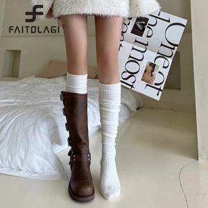 가을 여성 스타킹 패션 소녀 JK 슬림 부츠 양말 세로 줄무늬 양말 일본 한국 종아리 양말 여성 양말