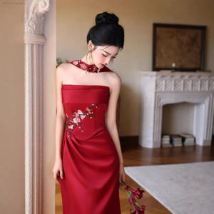 꽃무늬 자수 레드 튜브탑 드레스 중국풍 신부 건배 가운 우아한 웨딩 약혼 파티 드레스