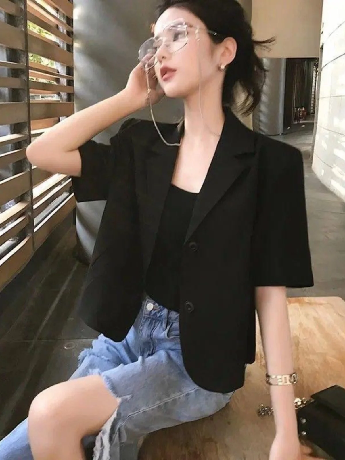 블랙 반팔 슬림핏 숏 코트 여성 여름 디자인 센스 작은 사이즈 아우터 캐주얼 스타일 일반 두께