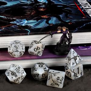 DND 다이스 세트 - 7개입 매화꽃 다면체 다이스 (D&D RPG MTG 롤플레잉 테이블 파티 게임 & DM & 다이스 고블린용)