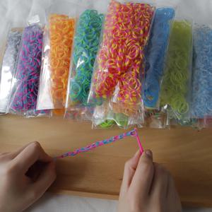 600pc DIY 장난감 고무 직조기 밴드 세트 아이 DIY 팔찌 실리콘 고무 밴드 탄성 무지개 직조 직조기 밴드 장난감 어린이 용품