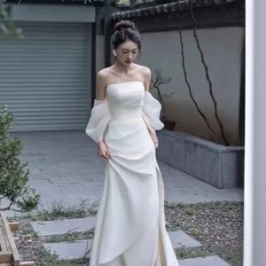 신상 중국풍 약혼식 아침 가운 드레스 2026 신상 스트랩리스 심플 롱 스타일 여행 촬영용 가벼운 웨딩 드레스