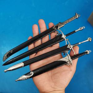 22cm 엘프 Anduril 중간계 무기 Glamdring Aragorn Narthil 검 금속 Katana 사무라이 검 키 체인 장식품 선물 완구