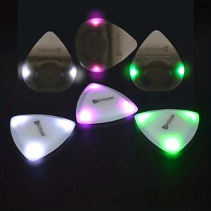 Miwayer 1Pc LED 라이트 업 기타 픽, 일렉트릭 기타 및 베이스 연주자용 고감도 발광 논슬립 플렉트럼