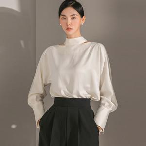[딘트] B2761 반하이넥 트임 블라우스
