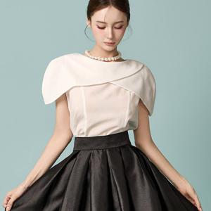 [딘트] B3241 케이프 숄더 블라우스