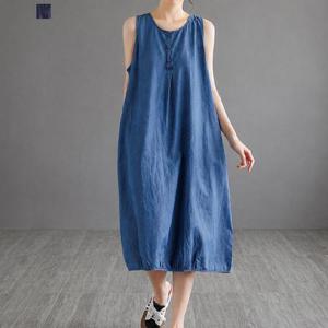 [퀸이즈] 휘드 오버핏 슬리브리스 데님 롱원피스