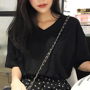 여자여름티 여성 여름 브이넥 무지 반팔 기본 티 셔츠 블랙